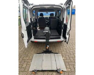 Fiat Fiat Doblo Rollstuhl Lift Handbedienung Selbstfahr Gebrauchtwagen