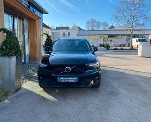 Volvo Volvo XC40 B3 Benzin Plus Dark/3 Pakete/360°++ Gebrauchtwagen