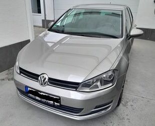 VW Volkswagen Golf 1.2 TSI BMT Trendline Trendline Gebrauchtwagen