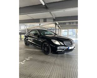 Mercedes-Benz Mercedes-Benz E 220 AMG-Line Gebrauchtwagen