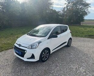 Hyundai Hyundai i10 Passion + (Euro6/SHZ/LHZ/1.Hand) Gebrauchtwagen