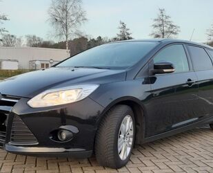 Ford Ford Focus 1,0 EcoB. 74kW Champions Edit. Turnier. Gebrauchtwagen