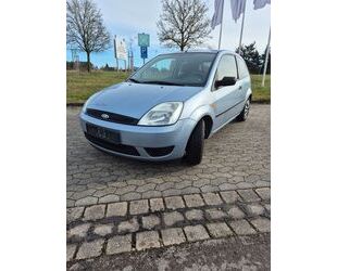 Ford Ford Fiesta 1,3 51 kW Ambiente Ambiente Gebrauchtwagen