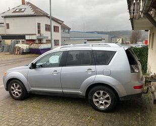 Mitsubishi Mitsubishi Outlander 2.2 DI-D Intense Intense Gebrauchtwagen