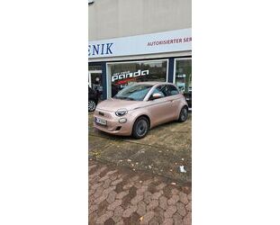 Fiat Fiat 500e *Komfort-,Style-,Tech-Paket*Allwetterber Gebrauchtwagen