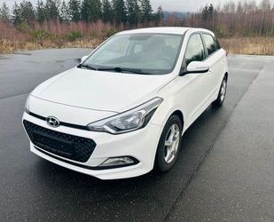 Hyundai Hyundai i20 blue SHZ Klima Gebrauchtwagen