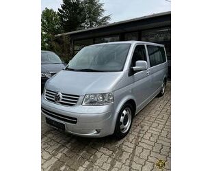 VW Volkswagen T5 Caravelle 2.5 TDI 4Motion Standheizu Gebrauchtwagen