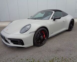 Porsche Porsche 911 Targa 4 GTS*PDK*Carbon*FahrassSys*Appr Gebrauchtwagen