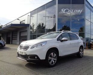 Peugeot Peugeot 2008 PureTech 130 Allure *Navi / SH / PDC Gebrauchtwagen