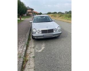 Mercedes-Benz Mercedes-Benz E 230 ELEGANCE Gebrauchtwagen