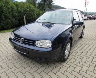 VW Volkswagen Golf V 1.6 5-T. Spezial Gebrauchtwagen