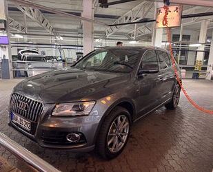 Audi Audi Q5 3.0 TDI S tronic quattro S-line in Grau Gebrauchtwagen