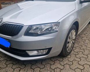 Skoda Skoda Octavia 2.0 TDI DSG Ambition Combi Ambition Gebrauchtwagen