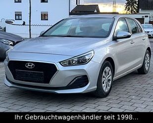 Hyundai Hyundai i30 1.6 CRDI Select *KLIMA/PDC* Gebrauchtwagen