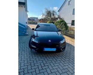 Skoda Skoda Oktavia Combi RS 2,0 TSI 180Kw 7-Gang Auto Gebrauchtwagen