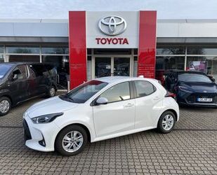 Toyota Toyota Yaris 1.5 6-Gang Comfort + Tempomat, Alu Gebrauchtwagen