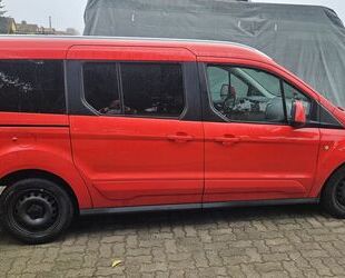 Ford Ford Grand Tourneo 1.5 TDCi 88kW Titanium Titanium Gebrauchtwagen