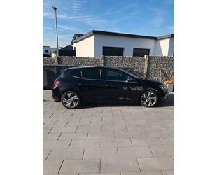 Renault Renault Megane ENERGY TCe 205 EDC GT mit Klappenau Gebrauchtwagen