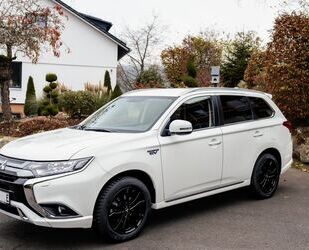 Mitsubishi Mitsubishi Plug-in Hybrid Outlander Gebrauchtwagen