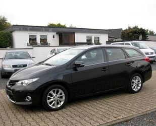 Toyota Toyota Auris Touring Sports 1,6-l Executive, Navi, Gebrauchtwagen