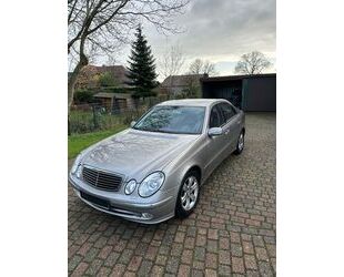 Mercedes-Benz Mercedes-Benz E 240 AVANTGARDE Avantgarde 1.Hand Gebrauchtwagen