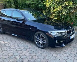 BMW BMW 530d Touring M sport, AHK, pano, 8-bereift Gebrauchtwagen