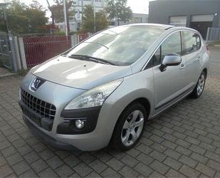 Peugeot Peugeot 3008 Premium * Panorma - Klimaaut. - Euro Gebrauchtwagen