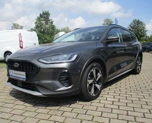 Ford Ford Focus Turnier Active X Panorama-Dach Gebrauchtwagen