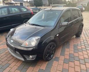 Ford Ford Fiesta 1,3 Black Magic Gebrauchtwagen