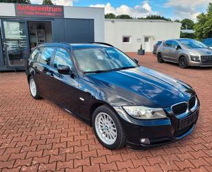 BMW BMW 318i Touring*NAVI*PANORAMADACH*SHZ*PDC*XENON* Gebrauchtwagen