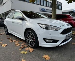 Ford Ford Focus 1,5 EcoBoost Titanium mit Sport-Paket Gebrauchtwagen