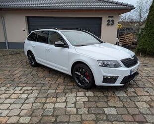 Skoda Skoda Octavia 2.0 TDI RS Combi Challenge Gebrauchtwagen