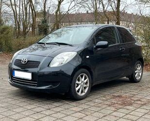 Toyota Toyota Yaris 1,3 TUV-neu/Klima/rostfrei/Winterauto Gebrauchtwagen