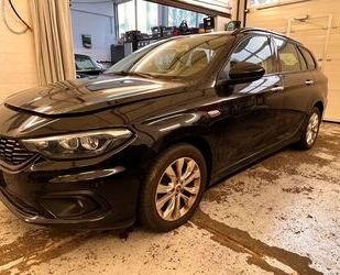 Fiat Fiat Tipo Lounge Kombi Gebrauchtwagen