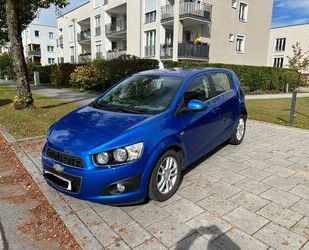 Chevrolet Chevrolet Aveo /AHK/Klima / Sitzheizung /Tempomat Gebrauchtwagen