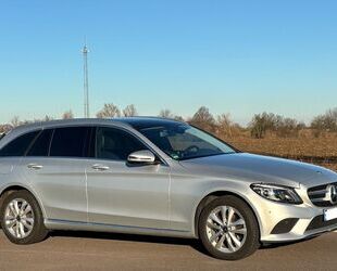 Mercedes-Benz Mercedes-Benz C 180 T Autom. Multibeam LED, Panora Gebrauchtwagen