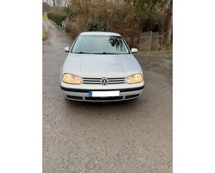 VW Volkswagen Golf 1.6 Trendline Gebrauchtwagen