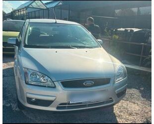 Ford Ford Focus 1,6 Ti-VCT Style Style Gebrauchtwagen