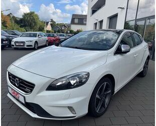 Volvo Volvo V40 Kinetic 2.0 R-Design-Paket/R-Kamera/Pano Gebrauchtwagen