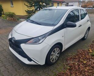 Toyota Toyota Aygo AYGO x Gebrauchtwagen