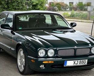 Jaguar Jaguar XJR 4.0 XJR Scheckheft nur 95.000km Service Gebrauchtwagen