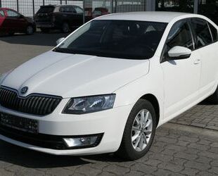 Skoda Skoda Octavia Lim. Ambition/AHK/Sitzhezung/Tempoma Gebrauchtwagen