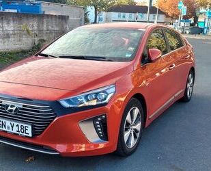 Hyundai Hyundai IONIQ 1.6l GDi PLUG-IN HYBRID Blu Gebrauchtwagen