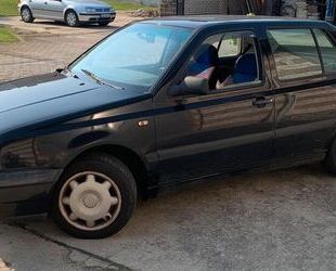 VW Volkswagen VW Vento 1,8L 75PS Benzin Gebrauchtwagen