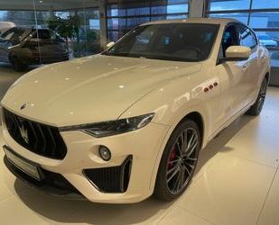 Maserati Maserati Levante Trofeo/Bianco Avorio Gebrauchtwagen