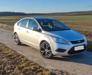 Ford Ford Focus 1,6TDCi Silber Gebrauchtwagen