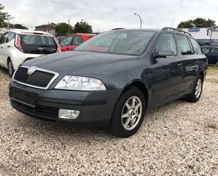 Skoda Skoda Octavia Combi Ambiente 1.6FSI AHK PDC Gebrauchtwagen