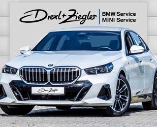 BMW BMW 520d M-Sport NEW Mod ACC TravelPak KoZg RFK aL Gebrauchtwagen