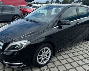 Mercedes-Benz Mercedes-Benz B 180 Aut./Bi-Xenon/Navi/AHK/Park Gebrauchtwagen