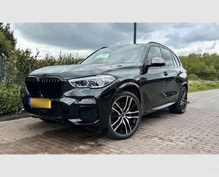 BMW BMW X5 M50i Vollaustattung (Skylounge, HK, AHK..) Gebrauchtwagen